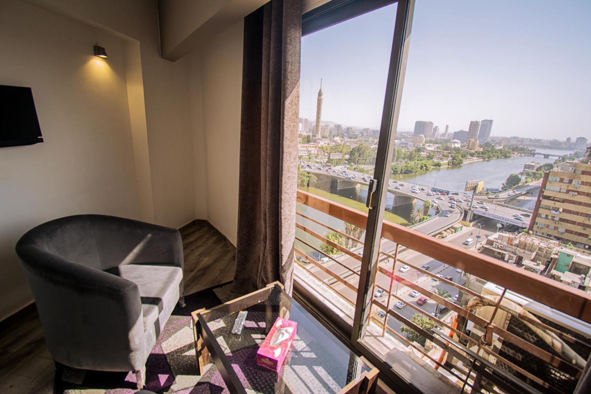 Nile Guardian Hotel Giza Exterior photo